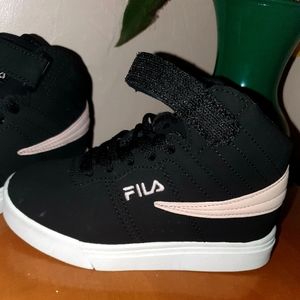 Little girls sneakers